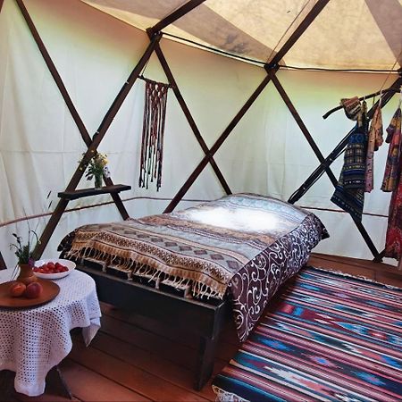 Eco Glamping - Carpathians. Retreat Hub Dzin Space Verhovîna Exterior foto