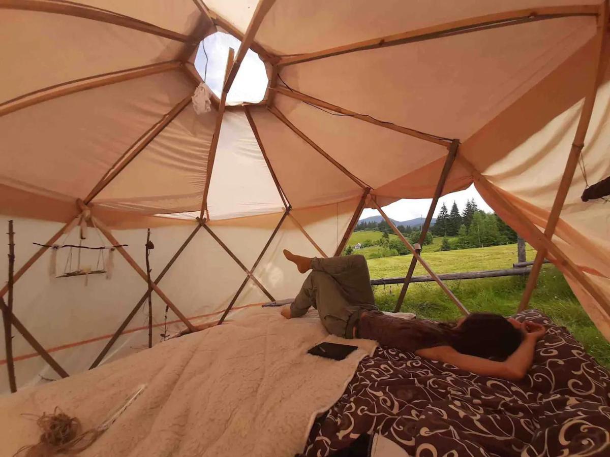 Eco Glamping - Carpathians. Retreat Hub Dzin Space Verhovîna Exterior foto